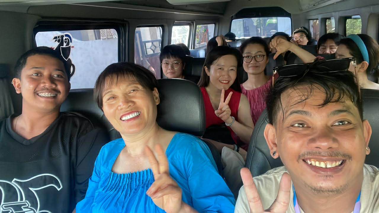 Tour with YIS customer 